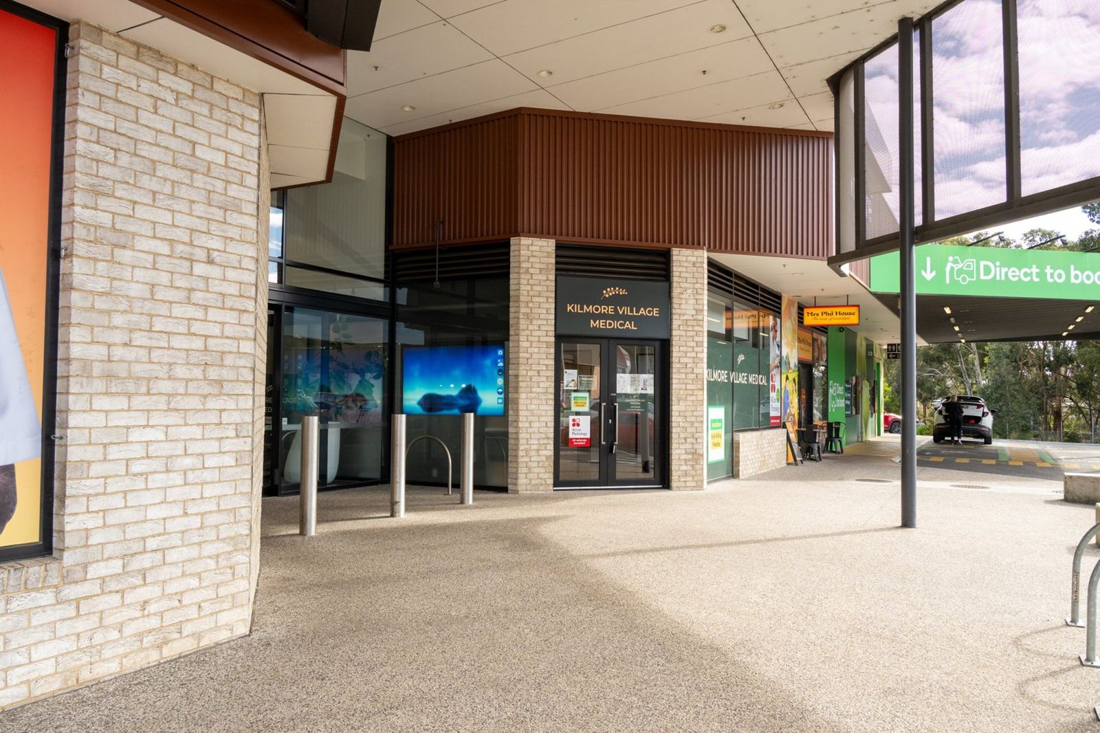The covered walkway leading to the Kilmore Village Medical entrance